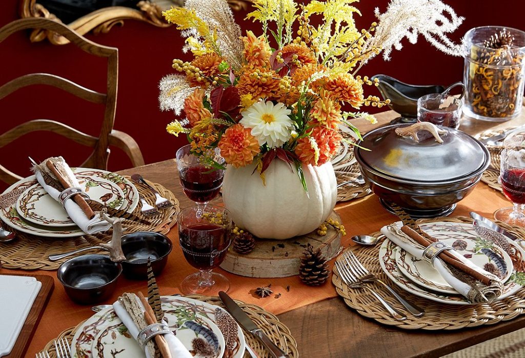 Thanksgiving dinnerware