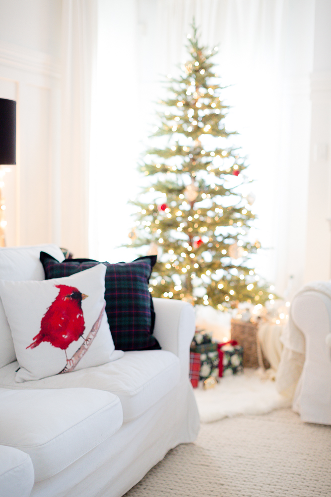 plaid accent christmas decor